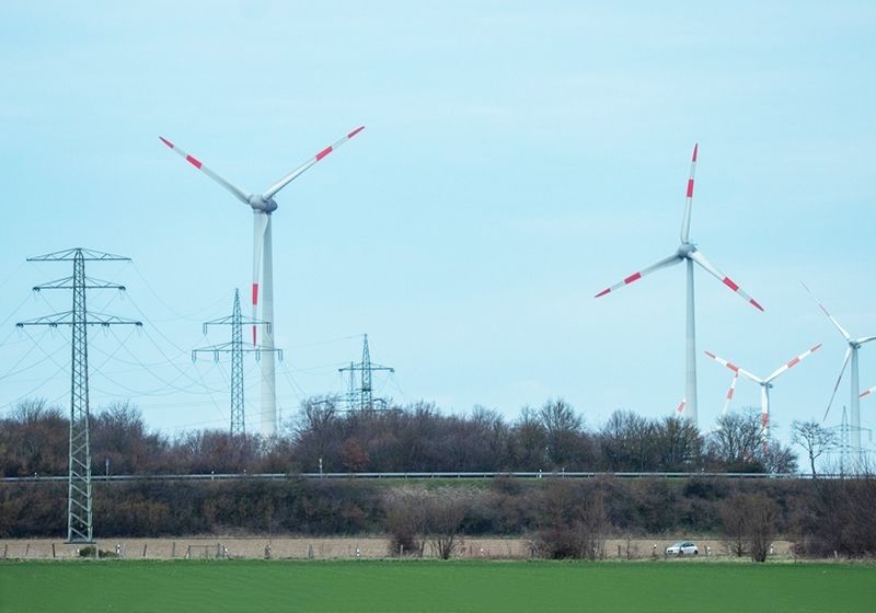 風(fēng)力發(fā)電機(jī)轉(zhuǎn)一圈能發(fā)多少電？售價多少？